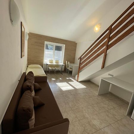 Hotel Prom Svoboda nad Upou Bagian luar foto