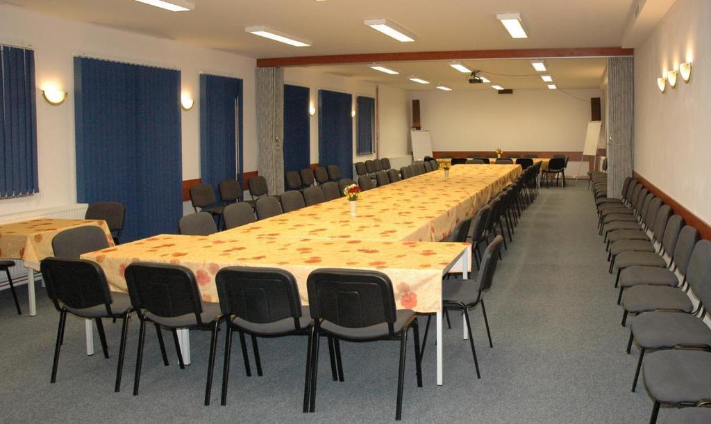 Hotel Prom Svoboda nad Upou Bagian luar foto