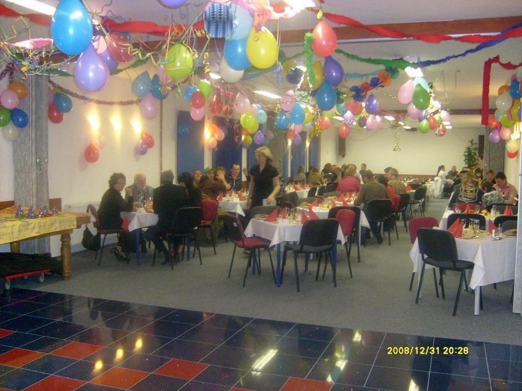 Hotel Prom Svoboda nad Upou Bagian luar foto
